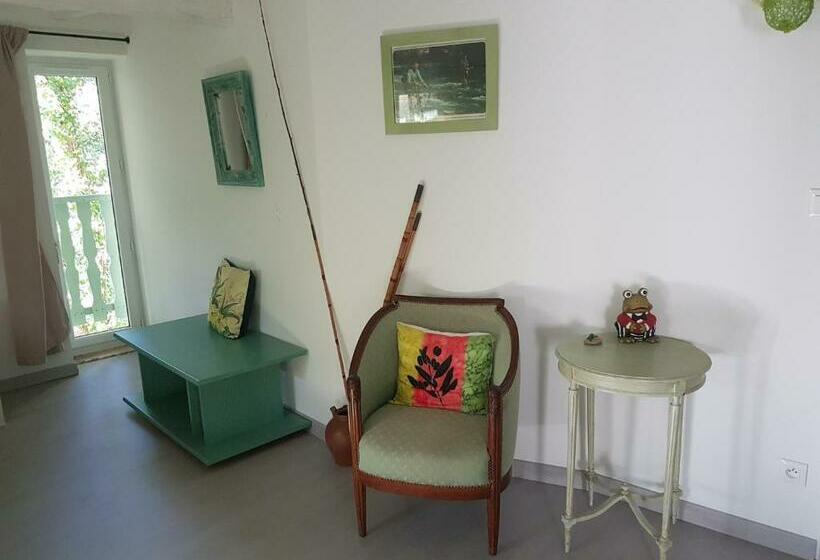 Номер Стандарт, Chambres D Hôtes Au Pére Louis