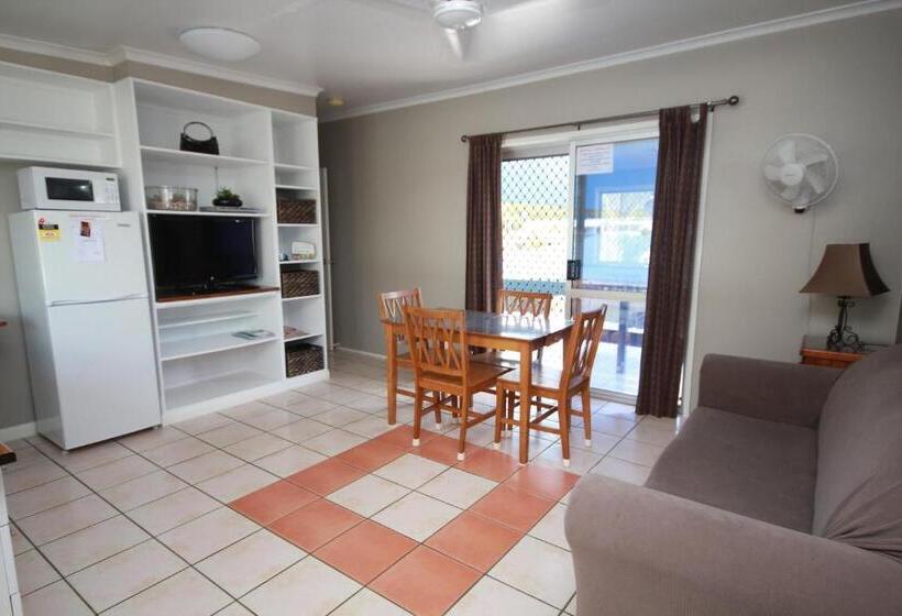 バルコニー付き1ベッドルームアパートメント, Seaforth Holiday Units