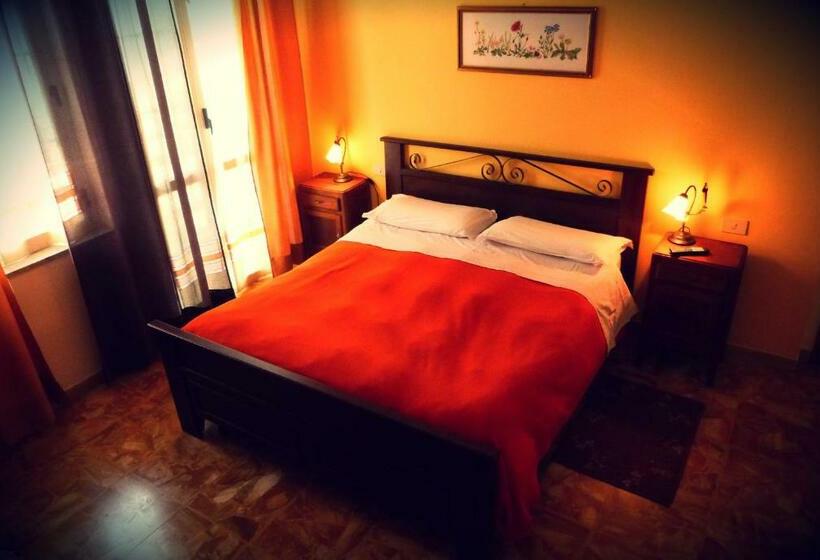 غرفة عائلية, Kalimera