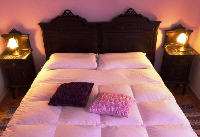 غرفة عائلية, Kalimera