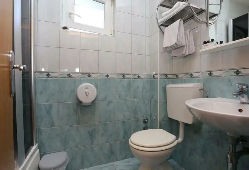 スタンダードトリプルルーム, Rooms With A Parking Space Slunj, Plitvice 17485