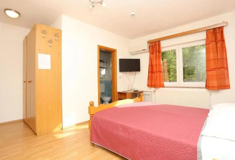スタンダードルーム, Rooms With A Parking Space Slunj, Plitvice 17485