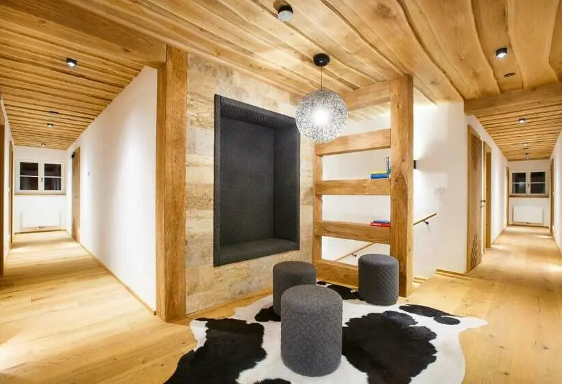 デラックスの４人部屋, Chata Hradečanka