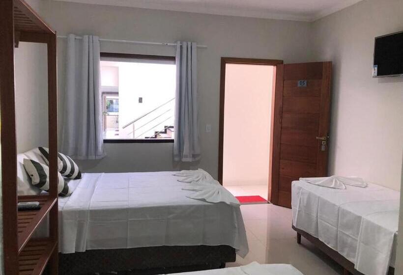 חדר סטנדרט לארבעה, Pousada Veleiro