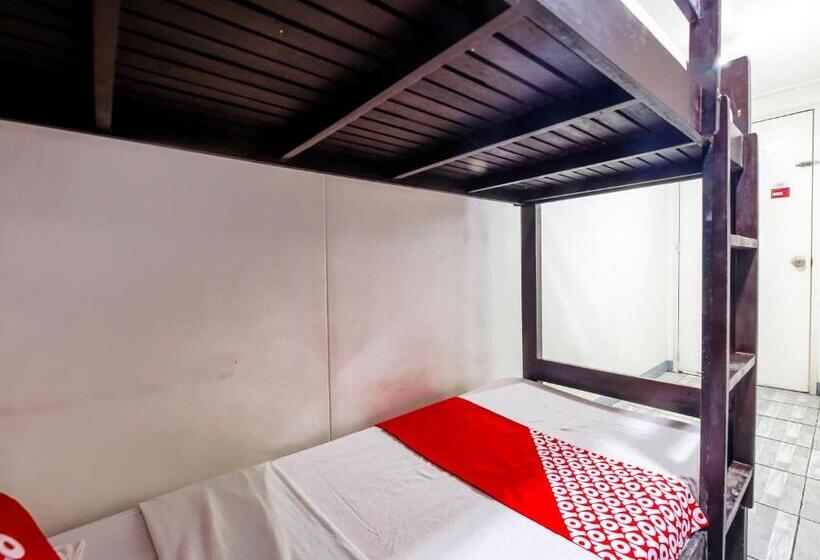 اتاق استاندارد چهار تخته, Metro Deluxe Residences