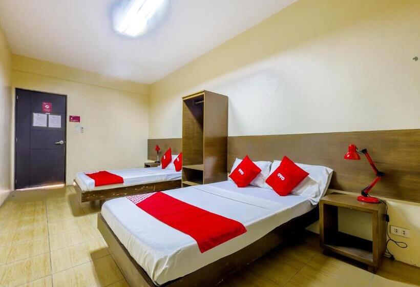 اتاق استاندارد چهارنفره با سرویس بهداشتی مشترک, Metro Deluxe Residences
