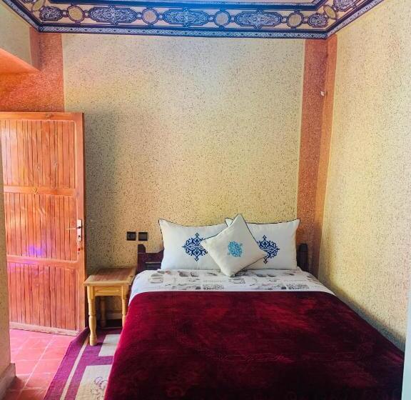 اتاق استاندارد یک نفره, Gîte Tawada