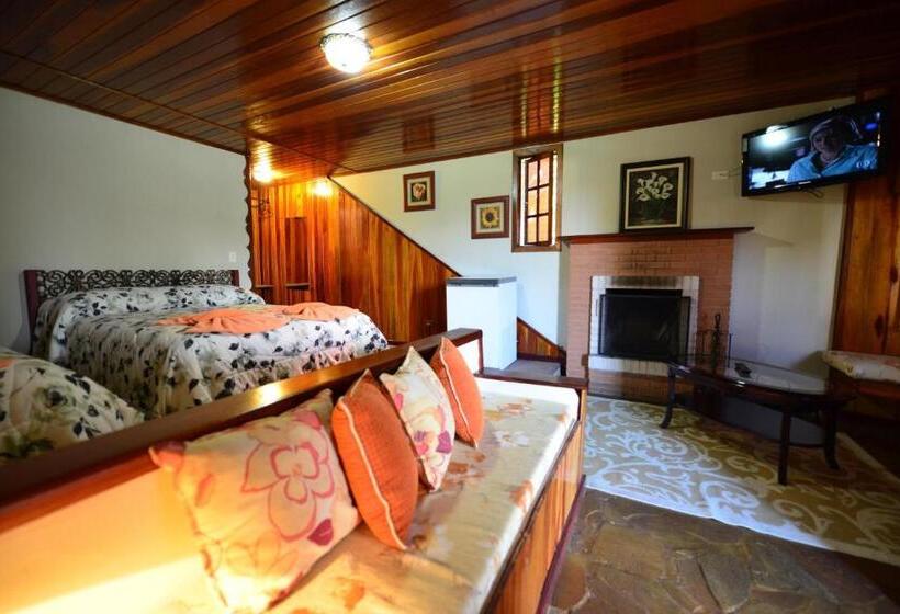 اتاق استاندارد چهارنفره با چشم‌انداز باغ, Pousada Valle Do Luar   Campos Do Jordao