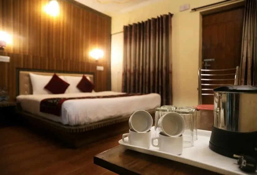 Deluxe Room Adapted for Disabled, Moon