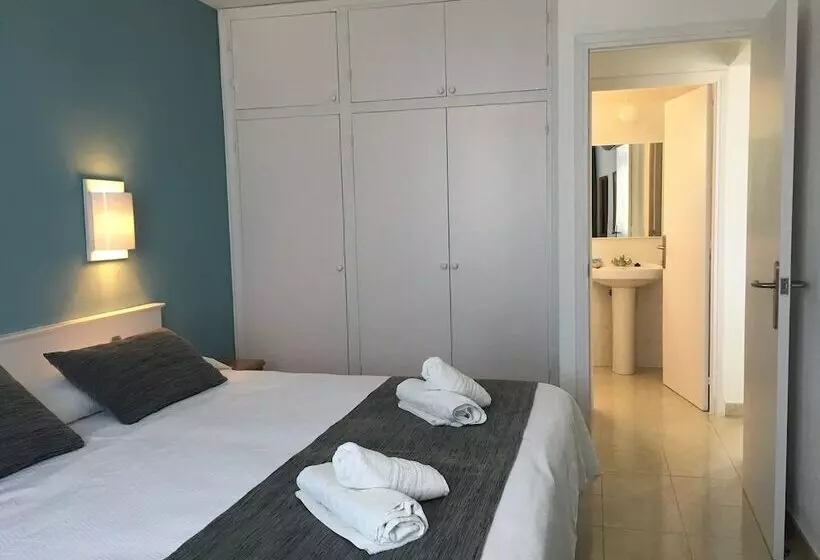 Huoneisto 1 Makuuhuone Merinäkymä, Voramar