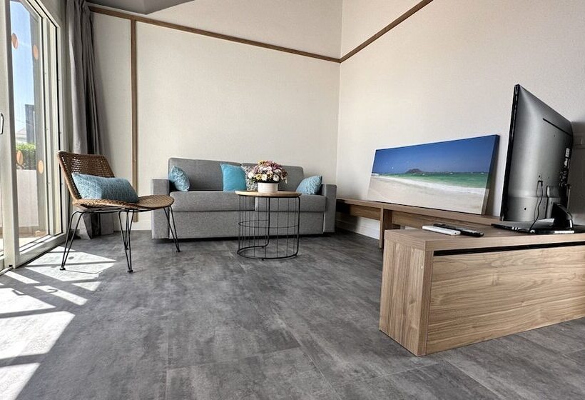 Апартаменты 1 Спальня, Caleta Dorada