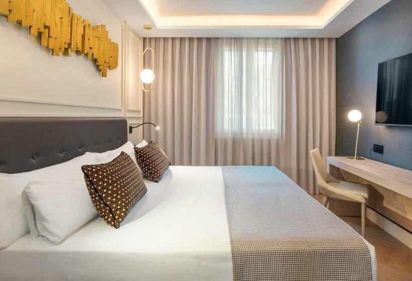 سوییت جونیور, Catalonia Goya