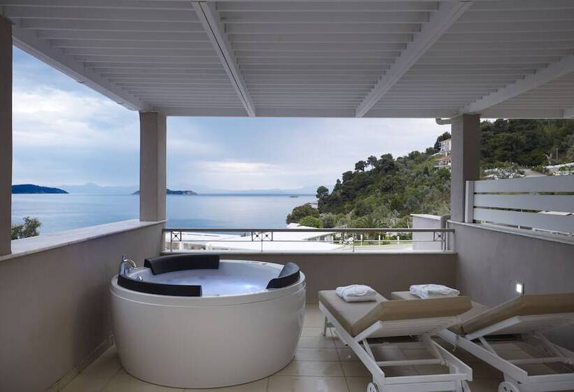 월풀욕조 주니어 스위트, Kassandra Bay Resort, Suites & Spa