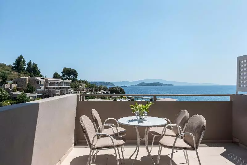 اتاق خانوادگی با چشمانداز دریا, Kassandra Bay Resort, Suites & Spa