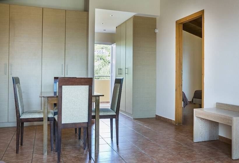 آپارتمان 1 خوابه, Lassi