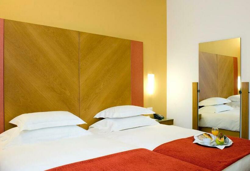 غرفة قياسية, Leziria Parque