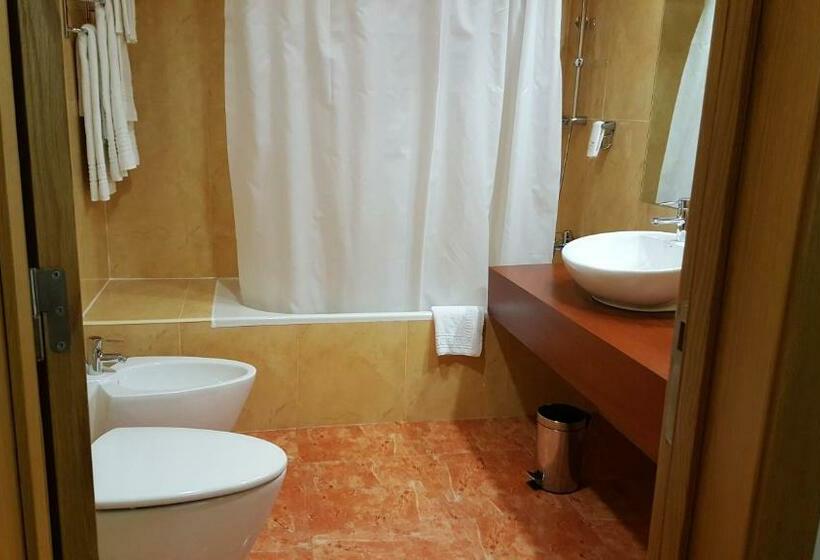 غرفة قياسية, Leziria Parque