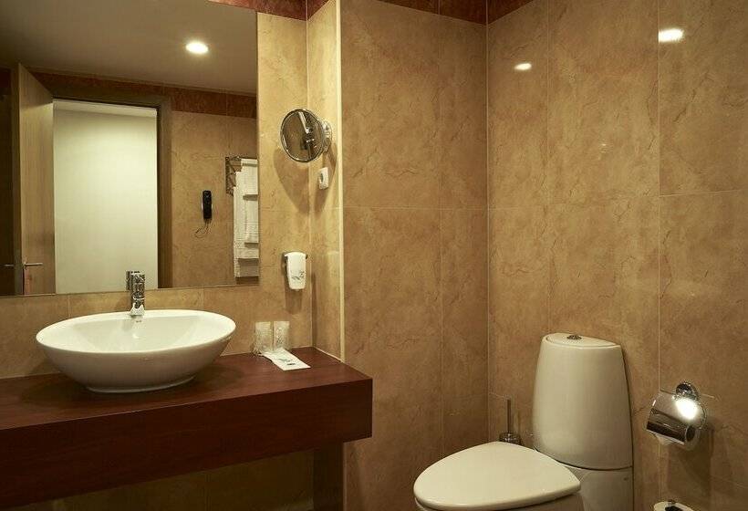 غرفة قياسية, Leziria Parque