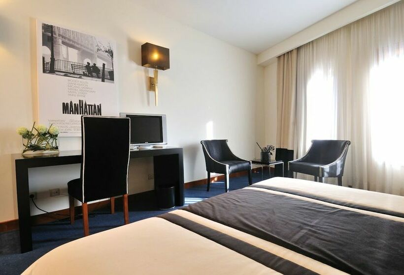 スーペリアールーム, Moliceiro