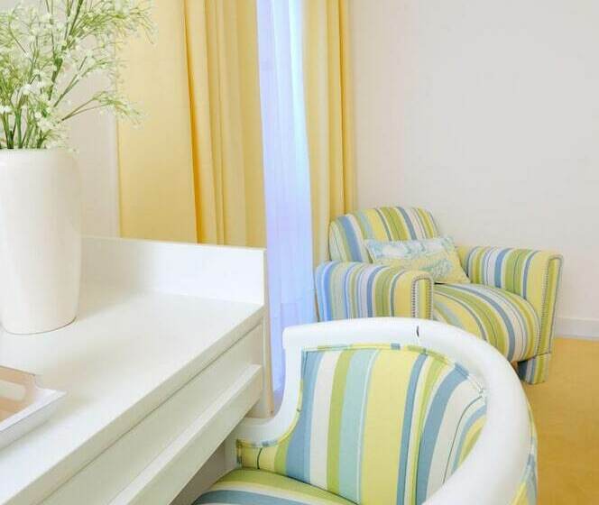 スーペリアールーム, Moliceiro