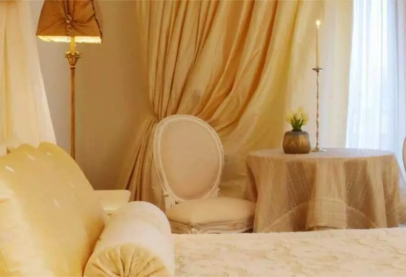 اتاق سوپریور, Moliceiro