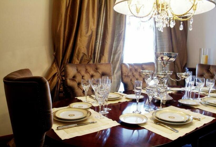 スイート, Moliceiro