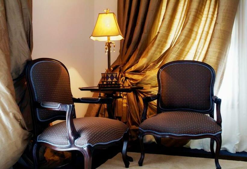 スタンダードルーム, Moliceiro