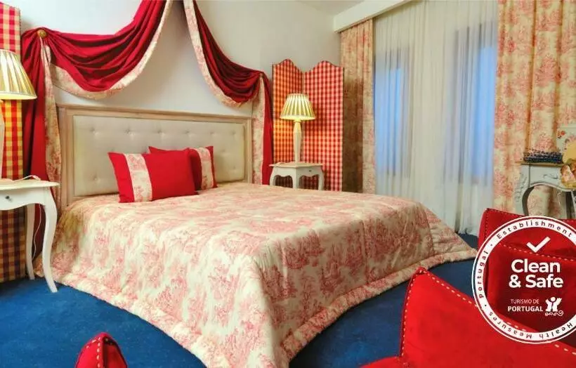 اتاق لوکس, Moliceiro
