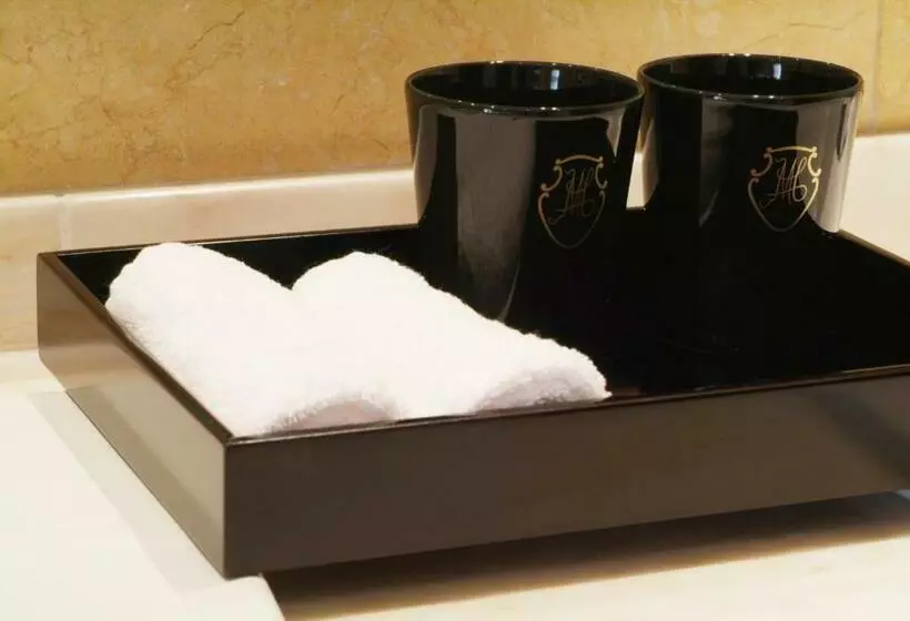 اتاق لوکس, Moliceiro
