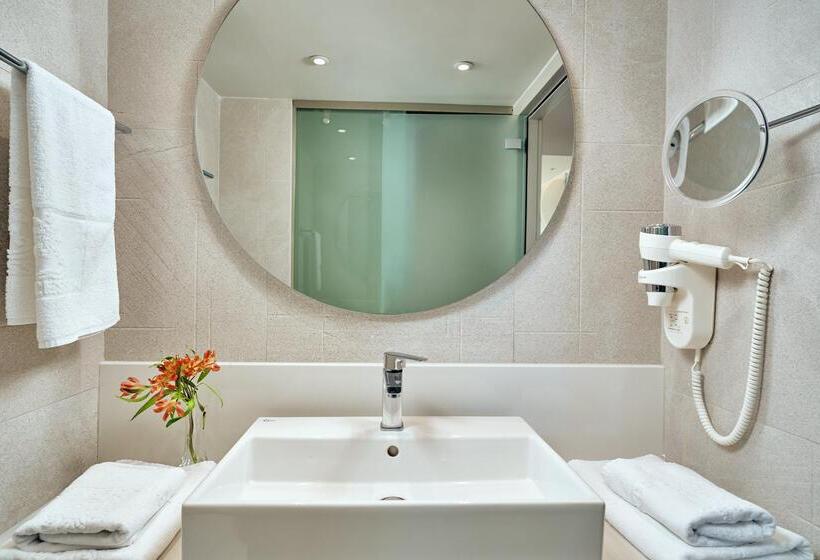 Полулюкс Вид на Море, Princess Sun