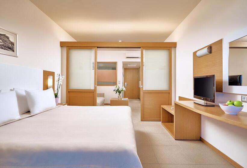 Семейный Номер Вид на Сад, Princess Sun