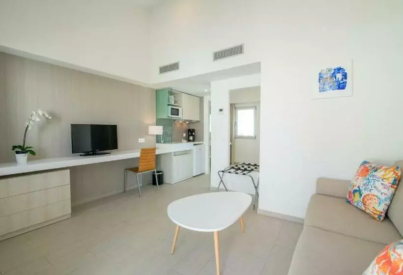 スイート, Livvo Dunagolf Suites