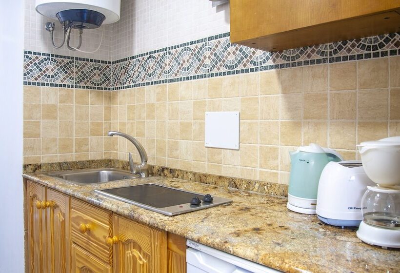 استودیوی سوپریور, Aparthotel Maracaibo