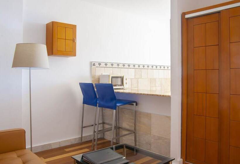 استودیوی لوکس, Aparthotel Maracaibo