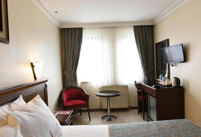 غرفة قياسية فردية, Asal