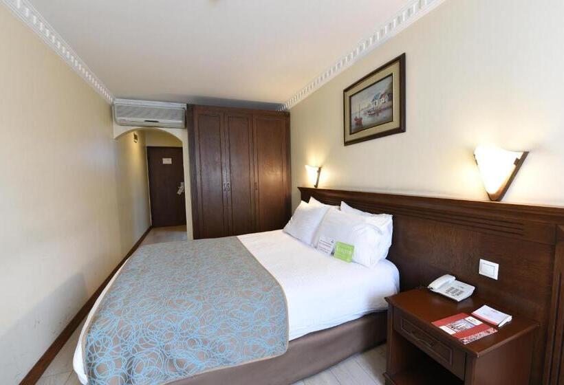 غرفة قياسية فردية, Asal