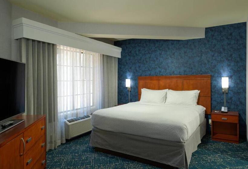Suite Pat King, Courtyard San Diego Old Town