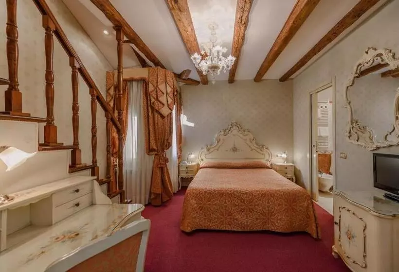 اتاق استاندارد سه نفره, Locanda Al Leon