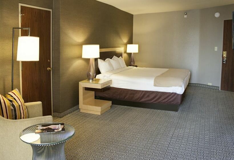 주니어 스위트, Plaza Hotel & Casino