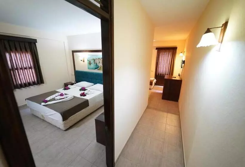 ファミリールーム, Salinas Beach Hotel Bodrum Boutique Concept