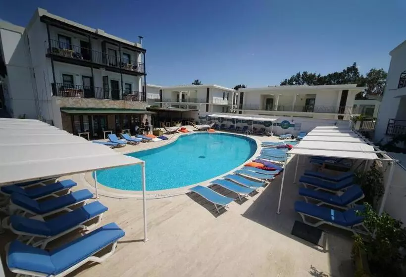 スタンダードトリプルルーム, Salinas Beach Hotel Bodrum Boutique Concept