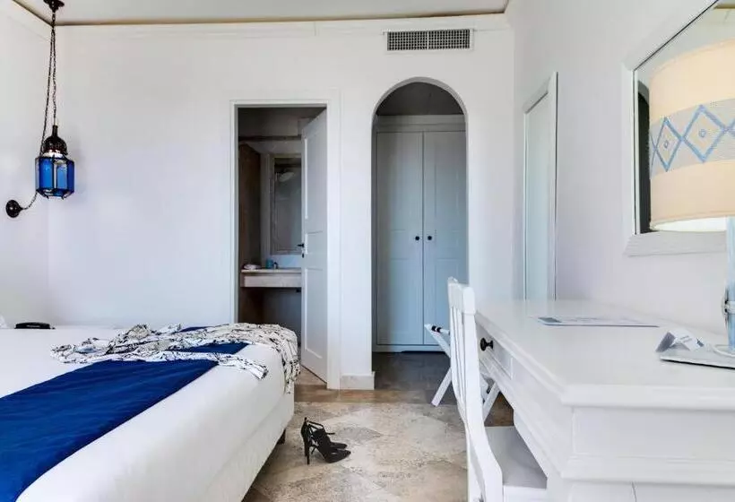 オーシャンビュースタンダードルーム, Sighientu Resort