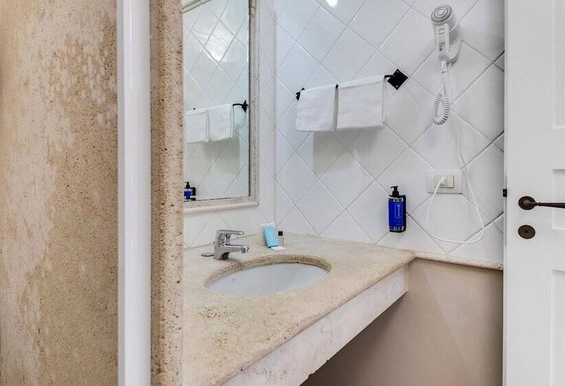 חדר משפחתי, Sighientu Resort