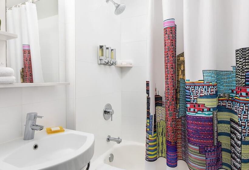 غرفة قياسية سرير كينج, Yve Hotel Miami