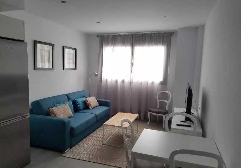 اتاق استاندارد با چشم‌انداز استخر, Bluesea Corralejo Village