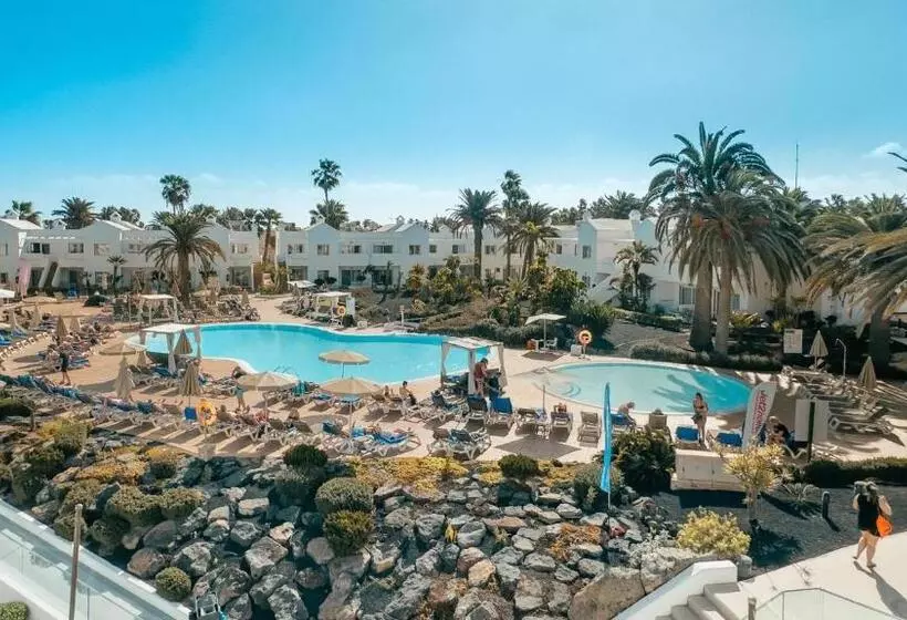 اتاق استاندارد با چشم‌انداز استخر, Bluesea Corralejo Village