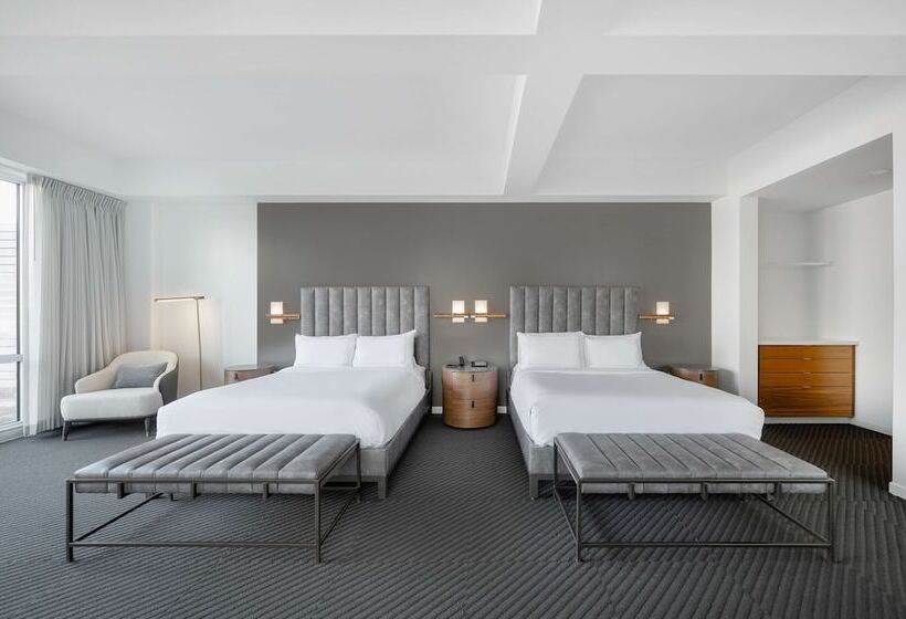 Номер Стандарт 2 Двуспальные Кровати, Chauncey Iowa City, Tapestry Collection By Hilton