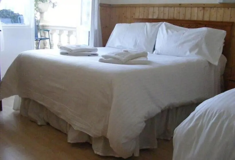 Triple Room Sea View, Trevelyan