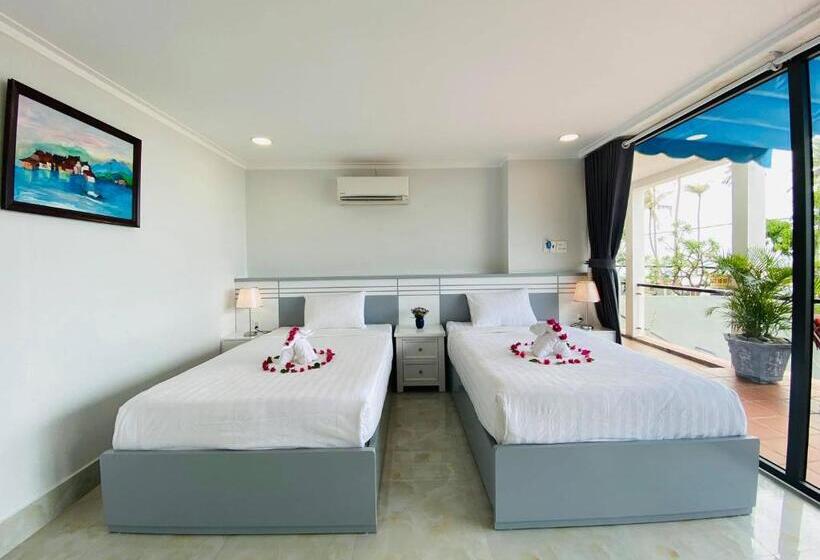 اتاق سه نفره دلوکس با چشمانداز دریا, Vivian Hotel Mui Ne