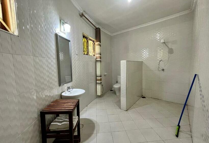 带2个双人床的标准工作室, Charming Bungalows